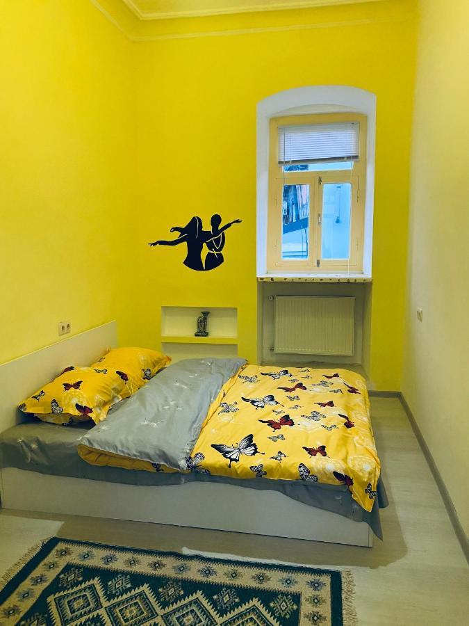 Lovely Guest House Тбилиси Екстериор снимка